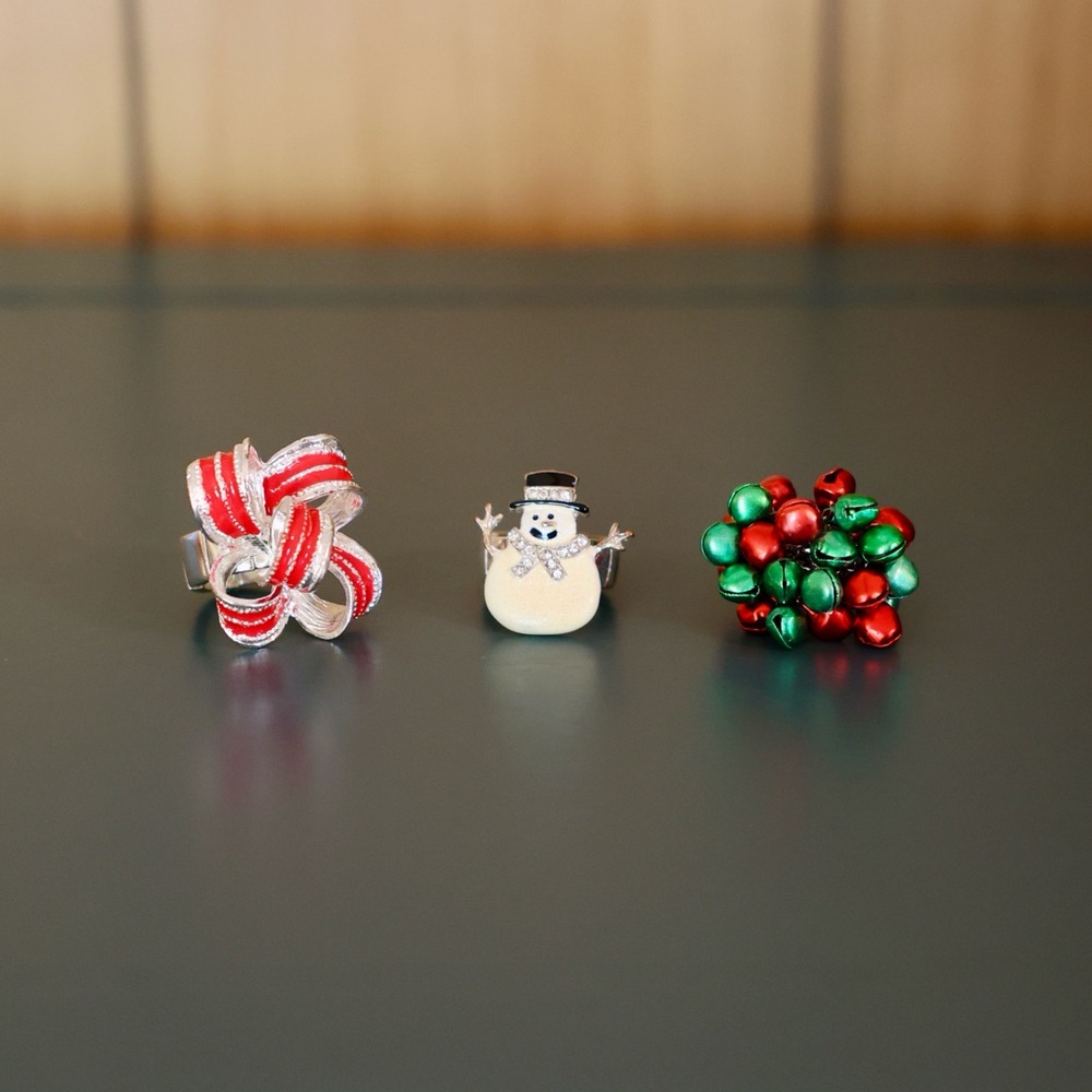 Set of 3 Festive Holiday Rings with Elastic Bands